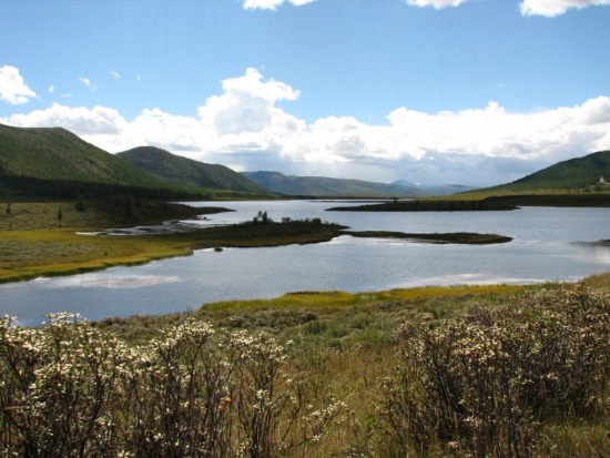 Высокогорное озеро Ильчир.